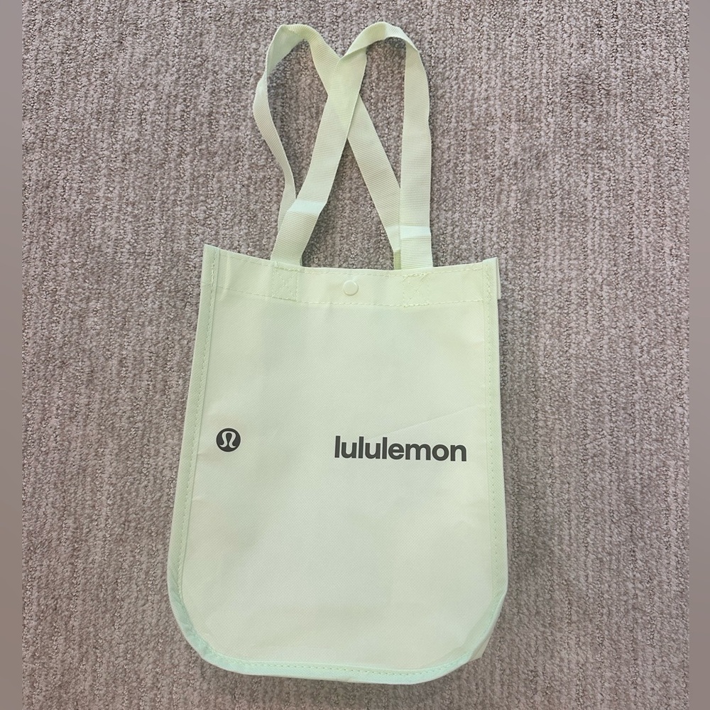Lululemon small shopping bag